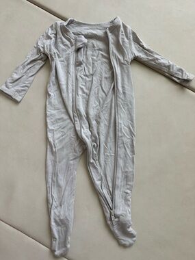 Kyte BABY Light Gray Footed Zipper Pajamas